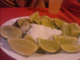 Plato de limon con sal